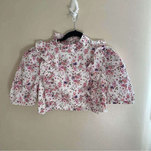 - Glamorous White Vintage Flower Crop Ruffled Blouse, NWT - Picture 1 of 13